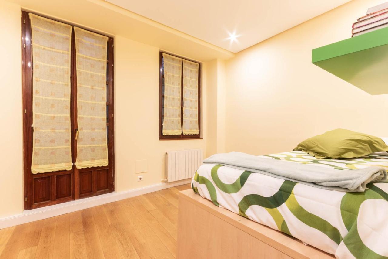 Casco Viejo Tradicion Pinchos Y Gastronomia Apartment Bilbao Bagian luar foto